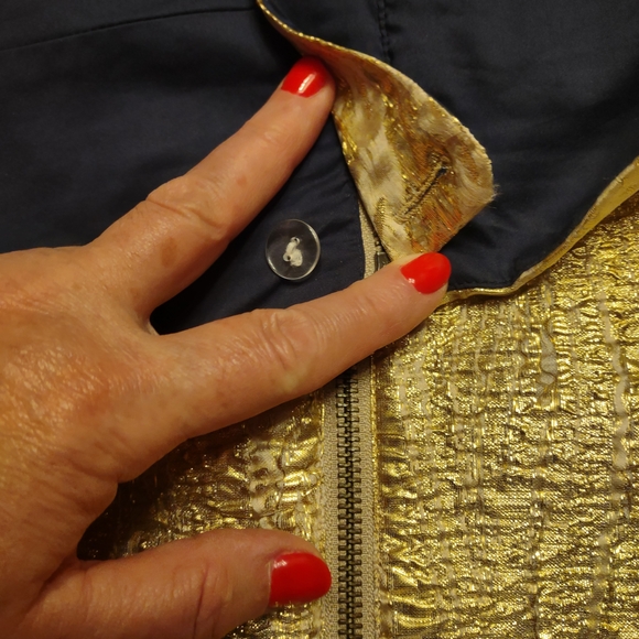 BCBGMaxAzria Gold Textured Skirt - Picture 5 of 10